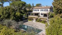Villa provençale avec piscine dans un domaine fermé
