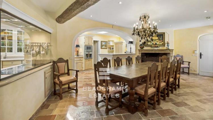 EXCLUSIVITÉ : Propriété d'Exception 9 chambres avec vue mer - La Colle-sur-Loup