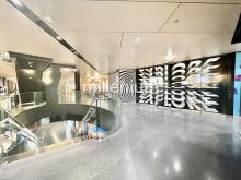 Arcade en ville avec emplacement exceptionnel