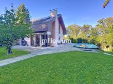 Grande maison meublé avec piscine à Versoix