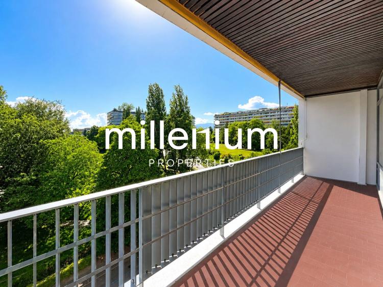Appartement traversant partiellement meublé, proche des Nations Unies