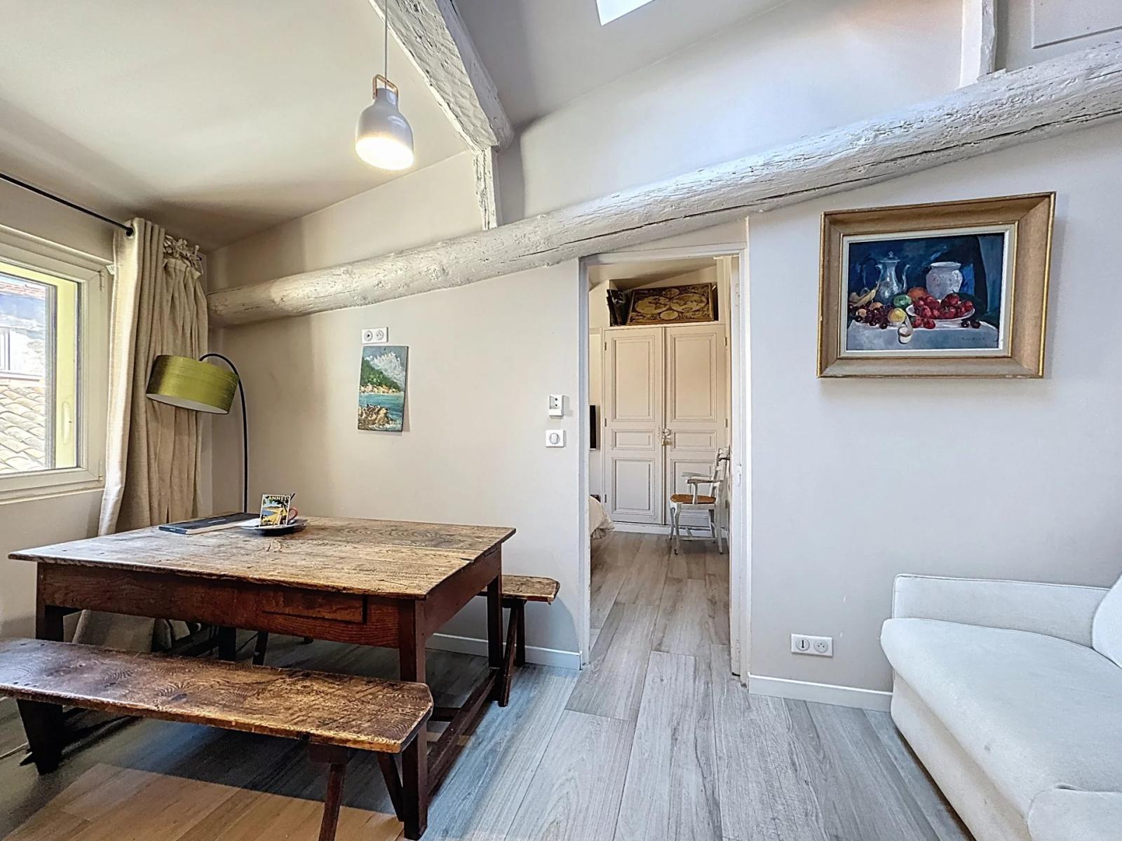 CANNES - SUQUET - Immeuble 3 Appartements