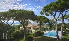 Propriété prestigieuse avec piscine et tennis