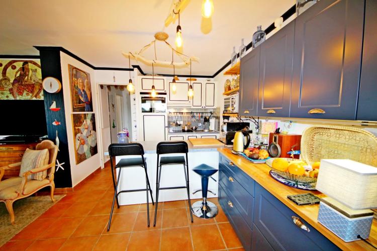 AGAY CAP ESTEREL grand T2 type large de 51m² habitables