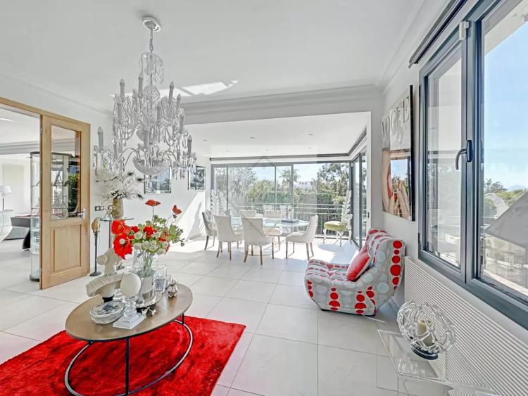 À VENDRE – VILLA D’EXCEPTION À CANNES – CALIFORNIE – VUE MER – PROCHE PLAGES
