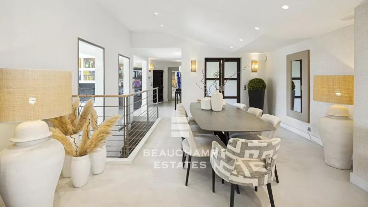 Exclusivité - Villa néo-provençale 5 chambres  avec vue mer - Cannes