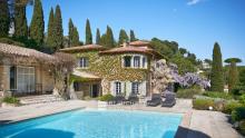 Bastide en pierre avec vue mer panoramique dans un domaine fermé