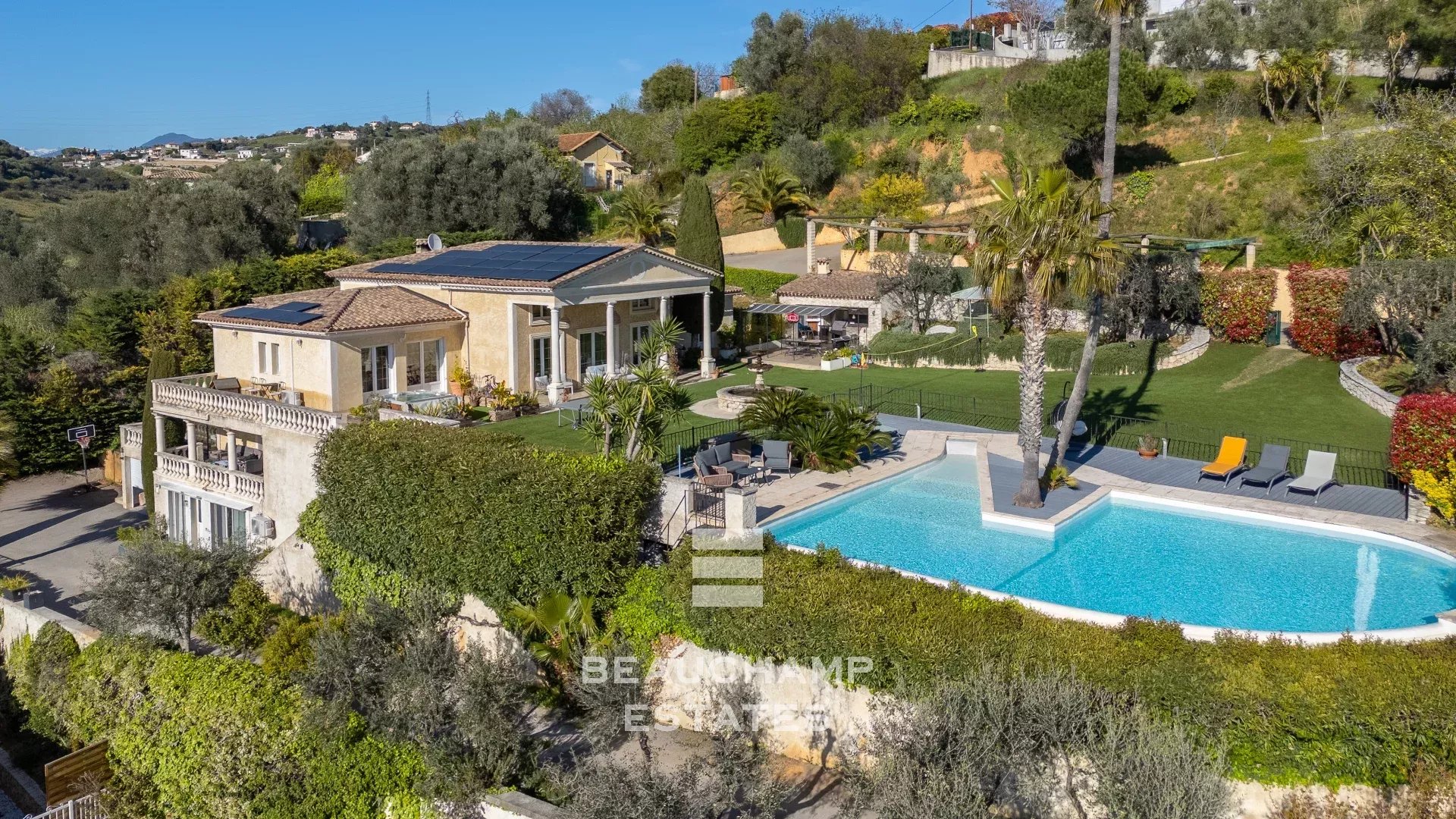 Villa néo-provençale 5 chambres avec piscine  - Nice Fabron