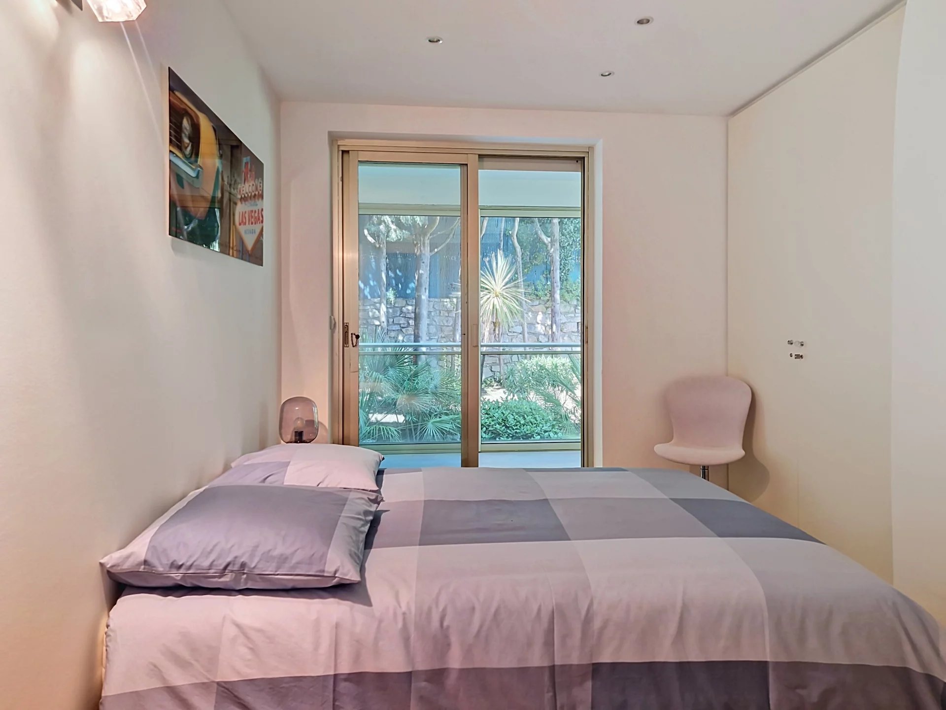 LE CANNET - GRAND APPARTEMENT T4 TRAVERSANT - PLEINE VUE MER