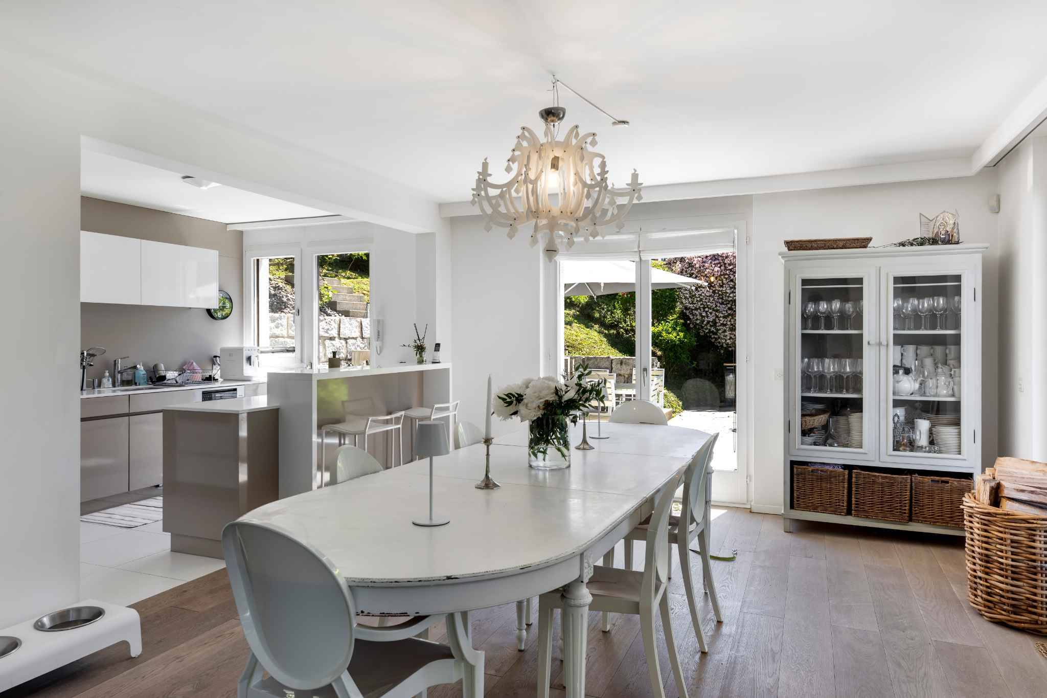 Villa individuelle de 6,5 pièces avec vue sur le lac Léman