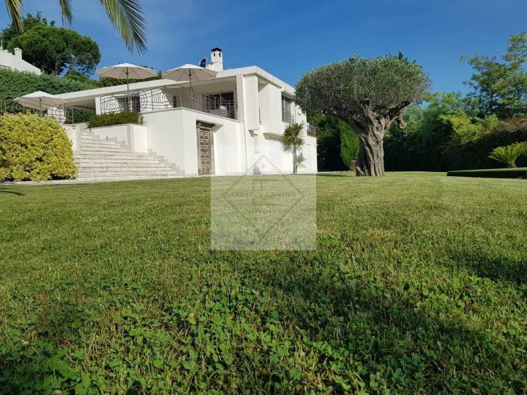 Exceptionnelle villa - vue mer - Cannes