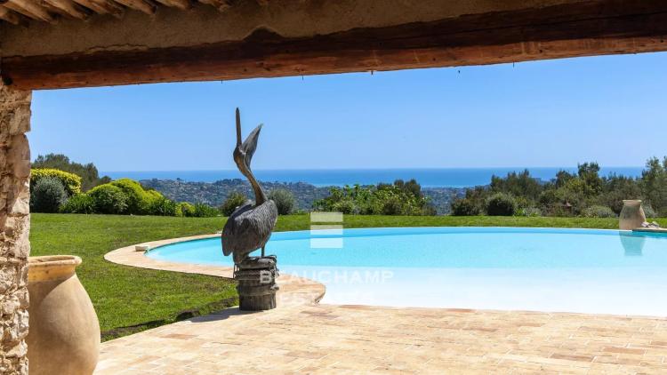 EXCLUSIVITÉ : Propriété d'Exception 9 chambres avec vue mer - La Colle-sur-Loup