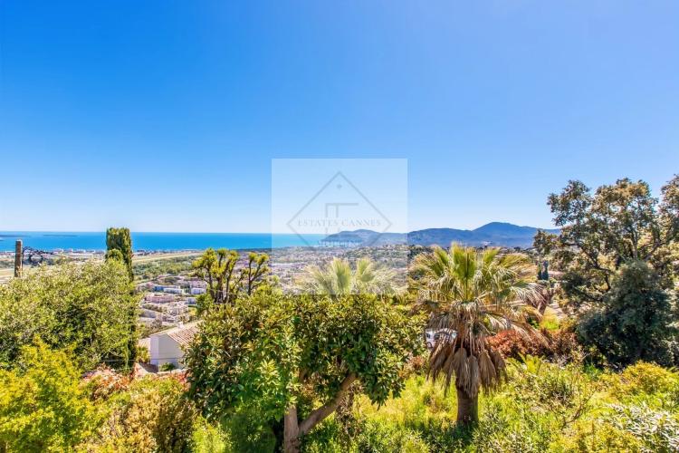 VUE MER PANORAMIQUE – UNE OPPORTUNITÉ RARE AUX PORTES DE CANNES