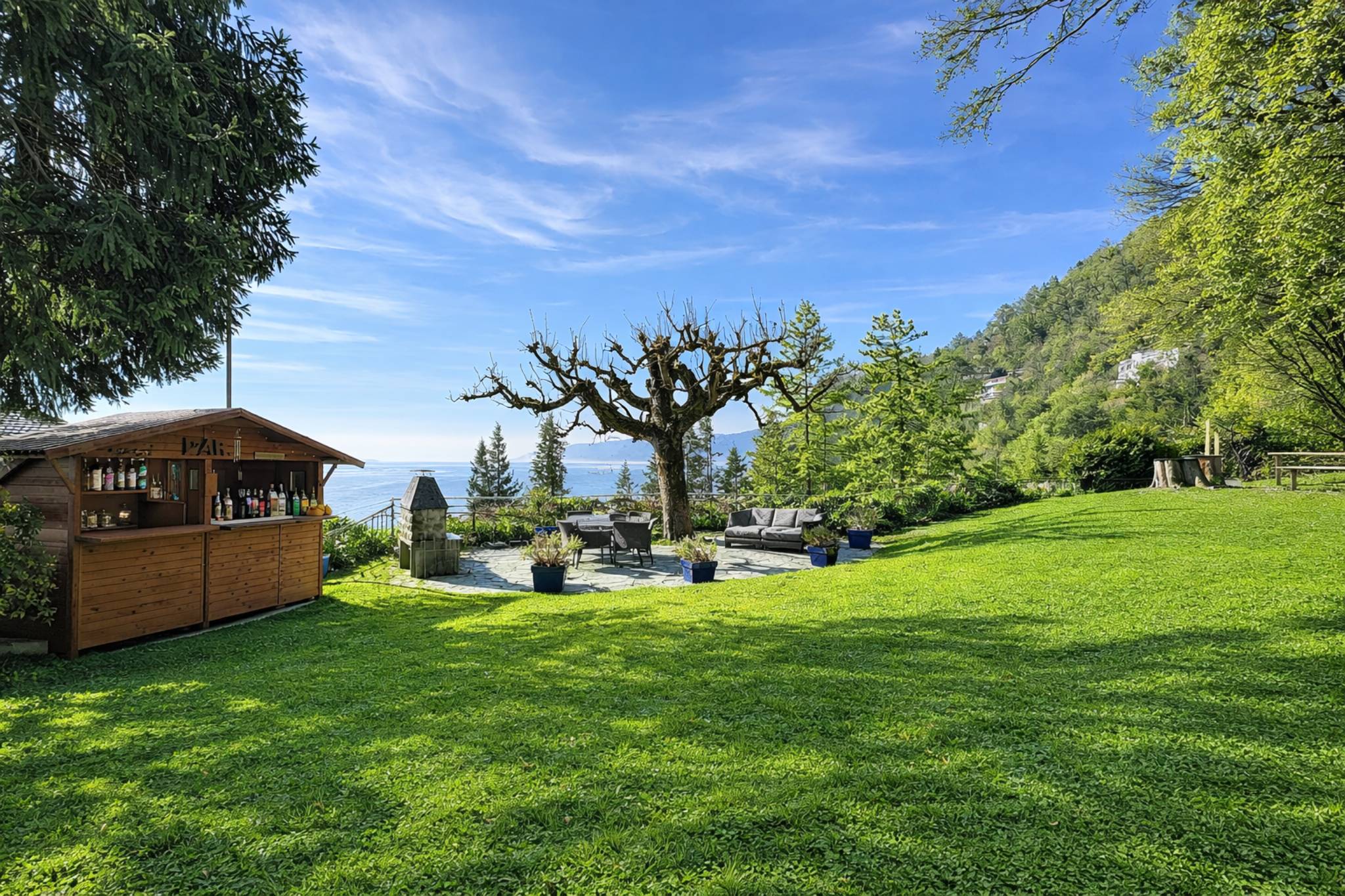 Propriété de charme dominant Montreux avec vue imprenable sur le lac