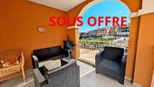Agay Cap Esterel, dans le centre,  beau studio cabine équipé pour 4 personnes. Belle terrasse couverte