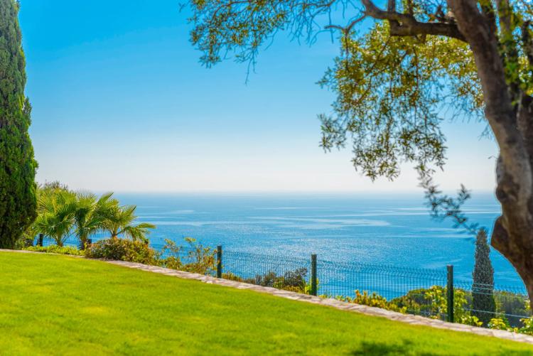 Villa vue mer panoramique à vendre à La Nartelle