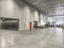 Magnifique dépôt Logistique de 2'157m² avec Quais de Déchargement