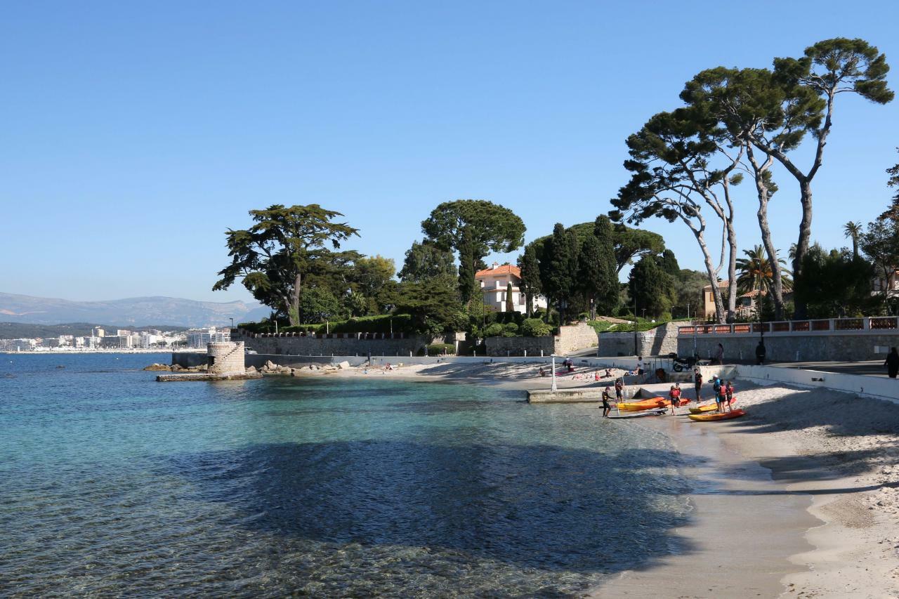 5S3wD_plage-des-ondes-sur-le-cap-d-antibes-9-1712070697.jpg