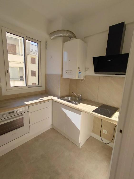 CANNES - BASSE CALIFORNIE