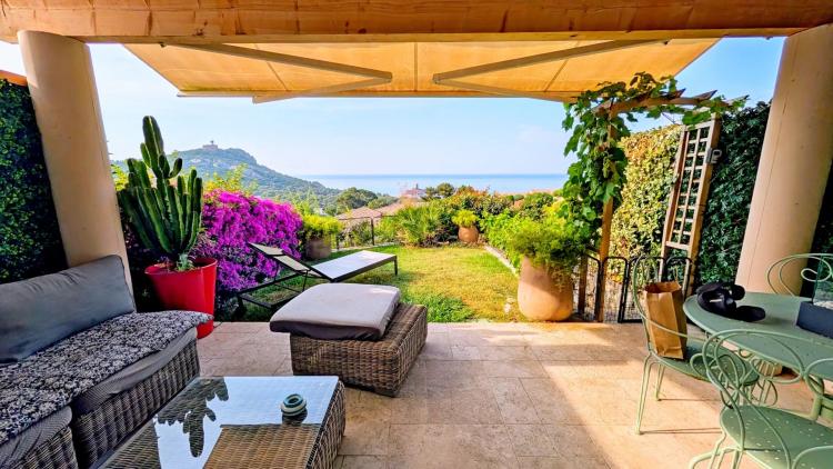 Villa Hameau de Cap Esterel avec vue mer et vue sur l'île d'or