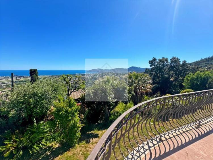 VUE MER PANORAMIQUE – UNE OPPORTUNITÉ RARE AUX PORTES DE CANNES