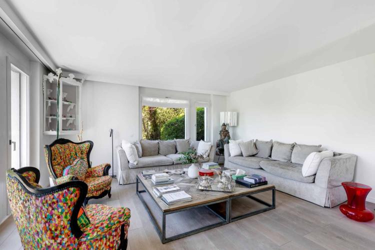 Villa individuelle de 6,5 pièces avec vue sur le lac Léman