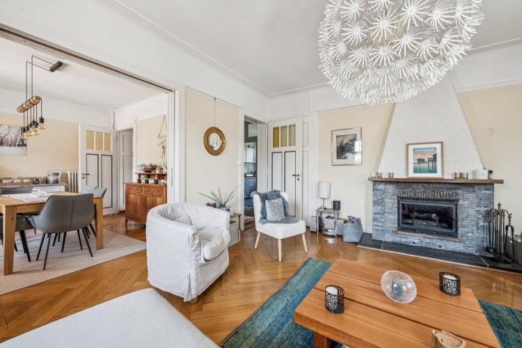 Villa de maître 13 pièces avec appartement indépendant, vue lac et montagnes