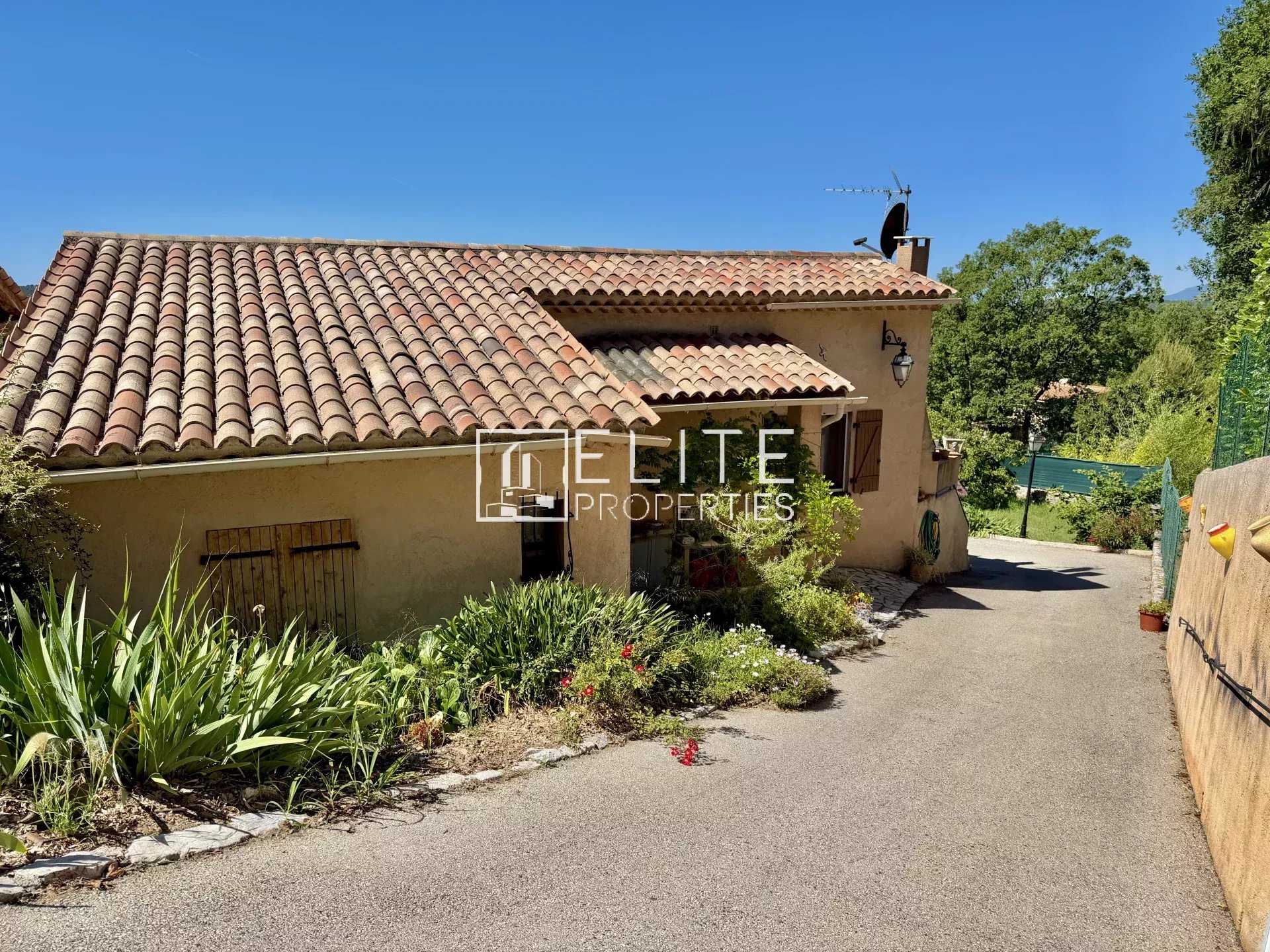 MAISON 4P - 110m² - SAINT VALLIER-DE-THIEY