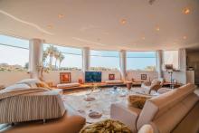 Loft contemporain de prestige au sein d’une résidence sécurisée avec parc, piscine et vue mer