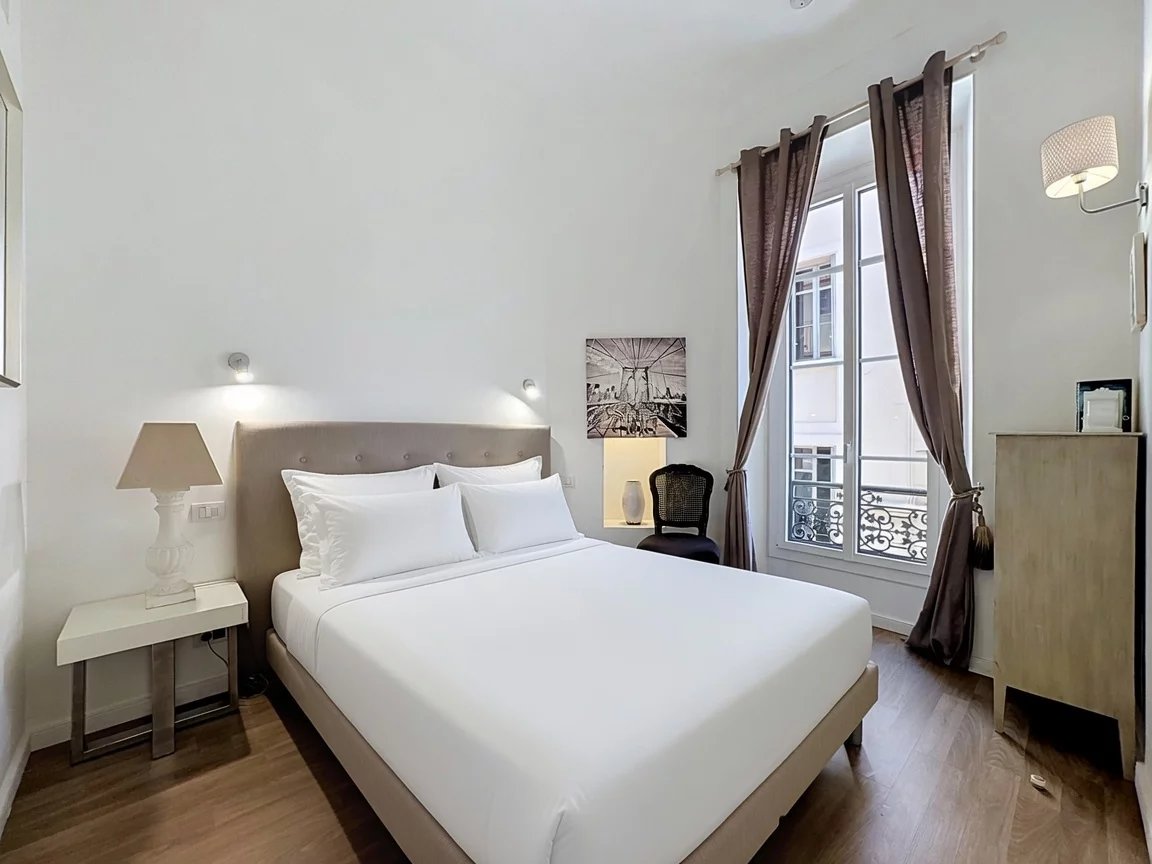CANNES FORVILLE PALAIS 4P balcon vue mer