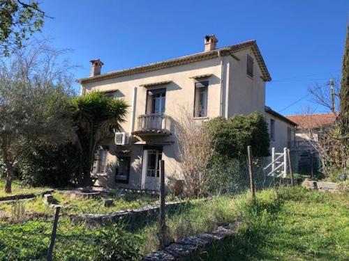 PROCHE CENTRE MAISON BOURGEOISE VUE EXCEPTIONNELLE SUR 2952m2 TERRAIN CONSTRUCTIBLE