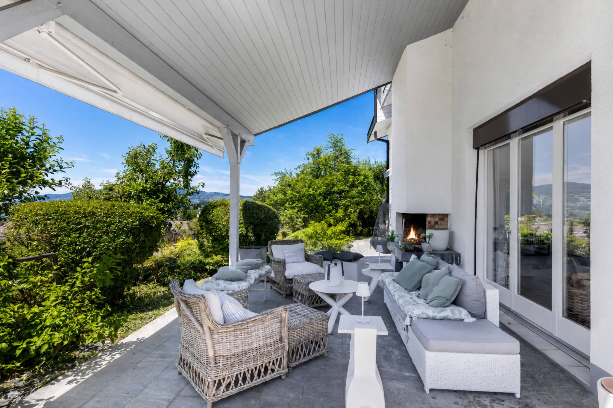 Villa individuelle de 6,5 pièces avec vue sur le lac Léman