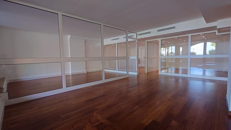 akUup_bureaux-ensemble-1724429485.jpg