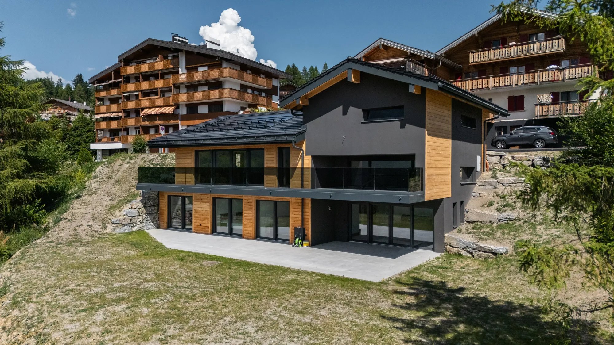 Nouveau Chalet à Crans Montana Avec Vue Panoramique.