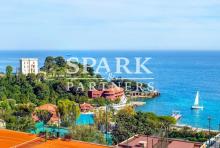 Roquebrune Cap Martin - Villa de prestige limitrophe Monaco