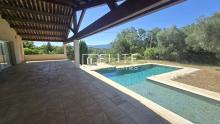HAUT DE VILLA 4 PIÈCES 92 m² AVEC PISCINE PRIVATIVE – VALBONNE