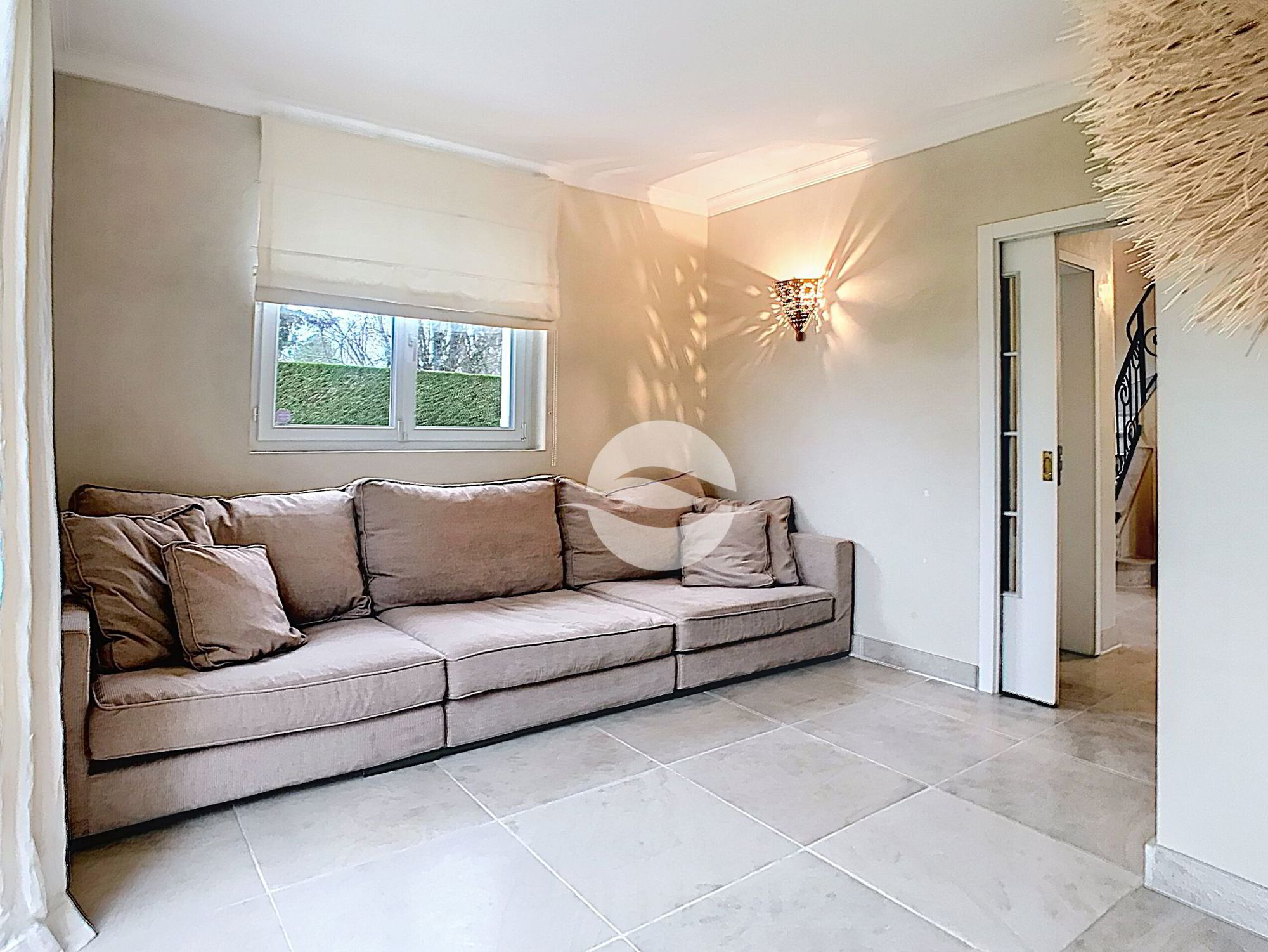 Magnifique villa individuelle avec 4 chambres et piscine