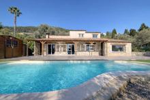 LE TIGNET villa 208 m² + piscine vue dégagée sur le lac de Saint Cassien, mer et collines environnantes