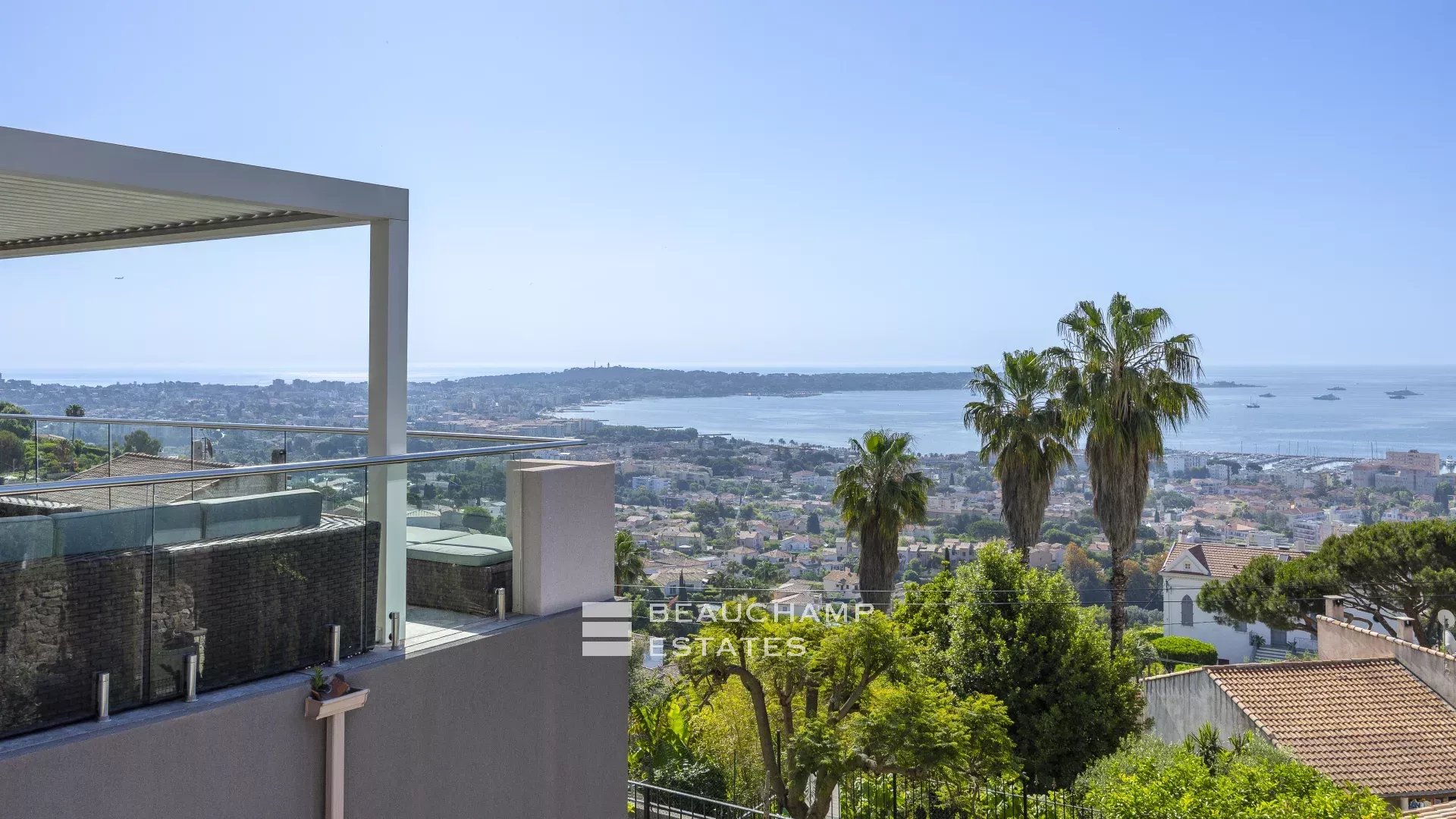 Exclusivité - Villa moderne 5 chambres avec vue mer panoramique - Golfe Juan