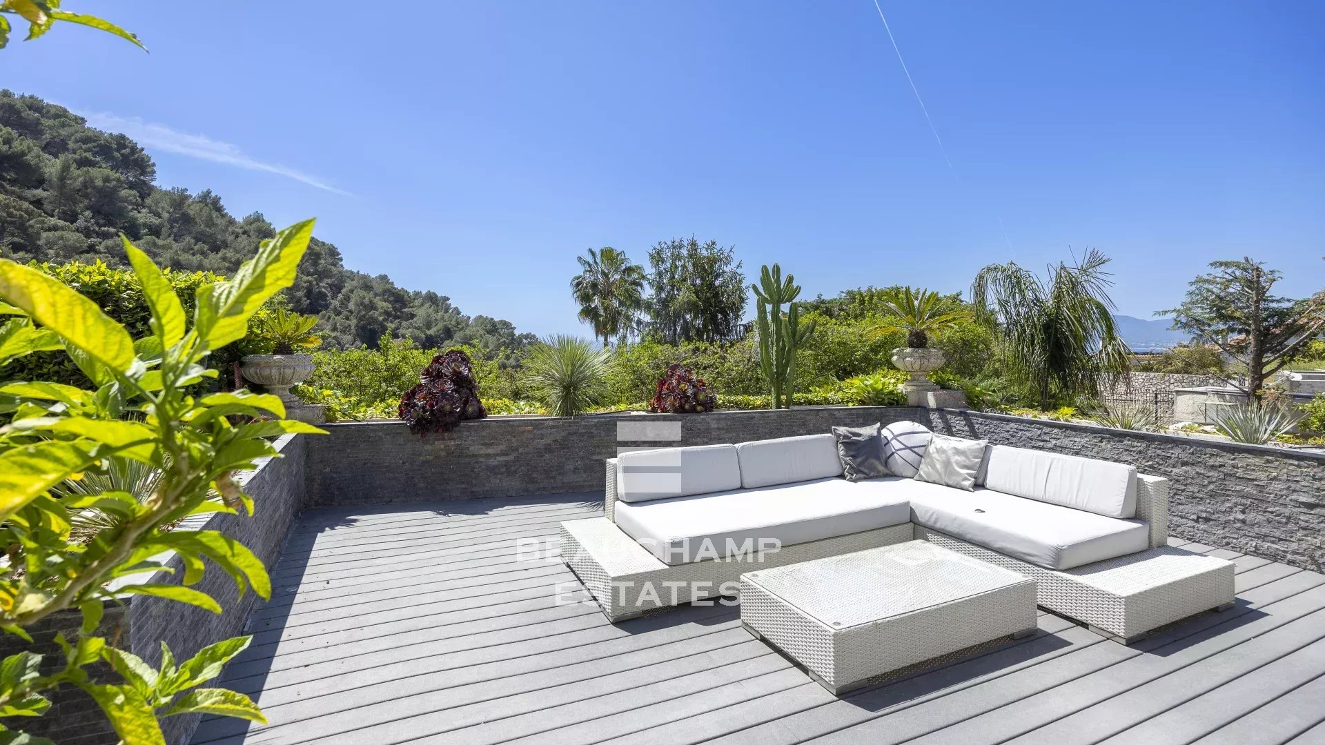 Exclusivité - Villa néo-provençale 5 chambres  avec vue mer - Cannes
