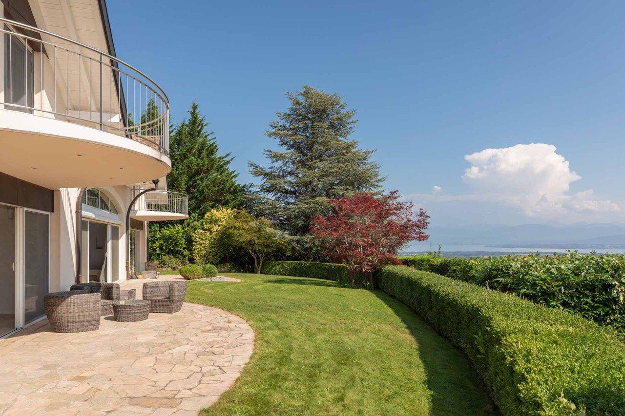 House for sale, District de Nyon (Givrins, Switzerland)
