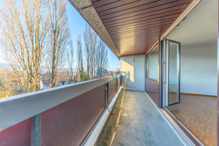 BEL APPARTEMENT DE 4 PIÈCES AVEC LOGGIAS ET VUE SUR LE SALÈVE
