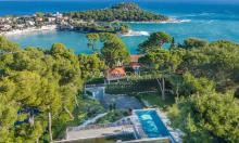 VILLA MODERNE AVEC VUE IMPRENABLE SUR LA MER