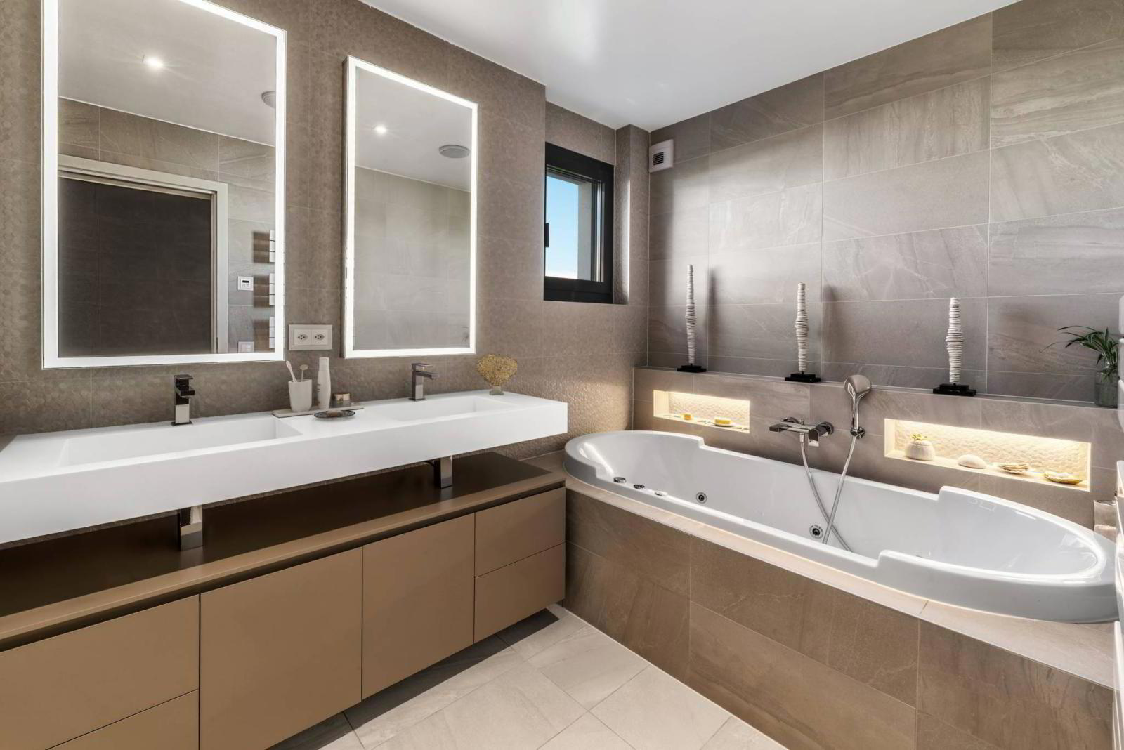 Superbe villa contemporaine très haut de gamme, Minergie. En exclusivité !
