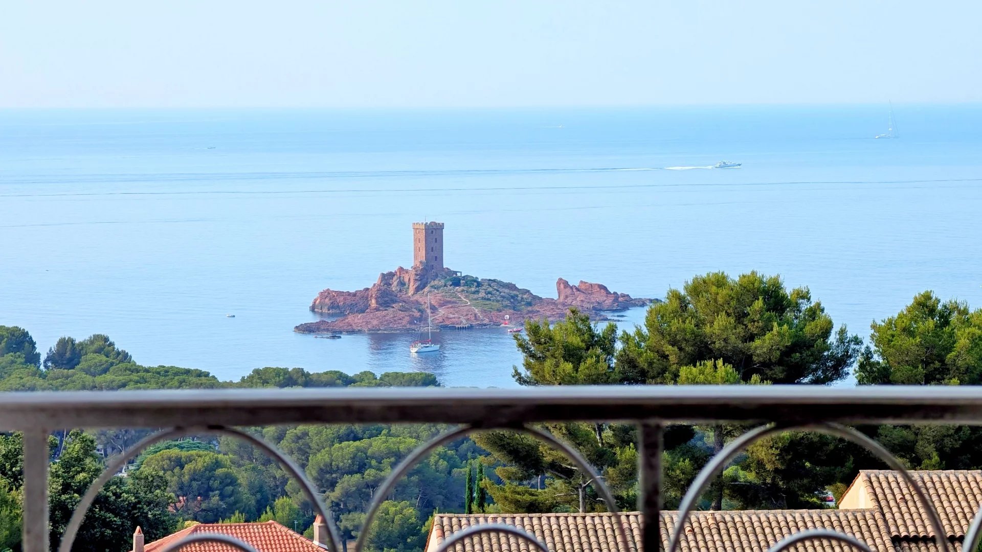 Villa Hameau de Cap Esterel avec vue mer et vue sur l'île d'or