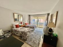 CANNES CARRÉ D'OR - GRAND T1 AVEC BALCON