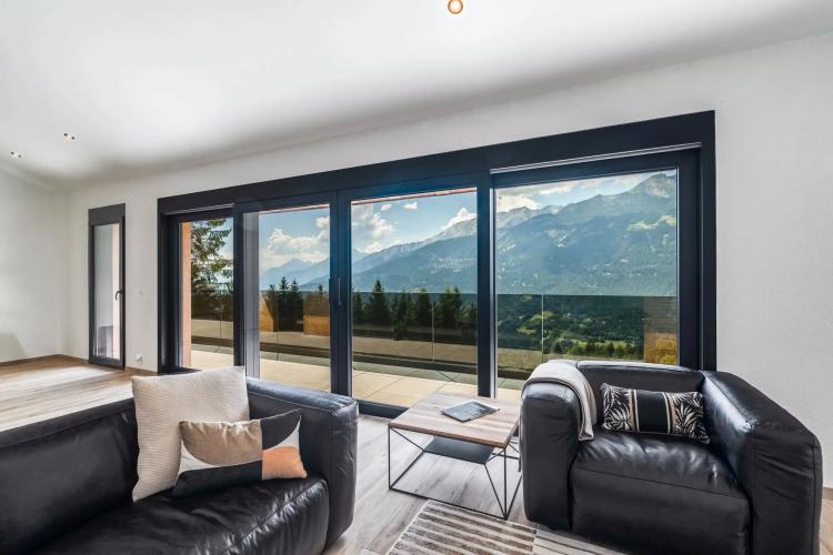 Nouveau Chalet à Crans Montana Avec Vue Panoramique.