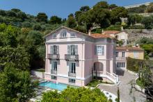 Beaulieu-sur-Mer | Villa de Prestige Face à la Mer avec Piscine