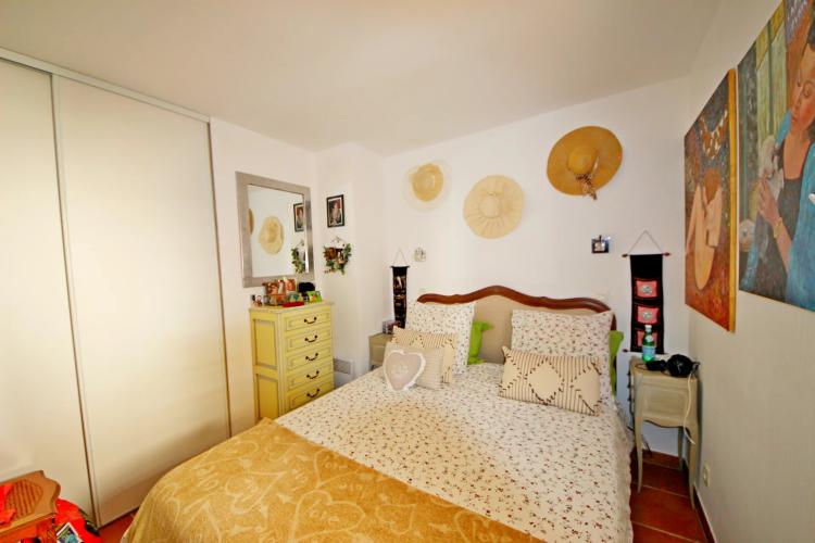 AGAY CAP ESTEREL grand T2 type large de 51m² habitables
