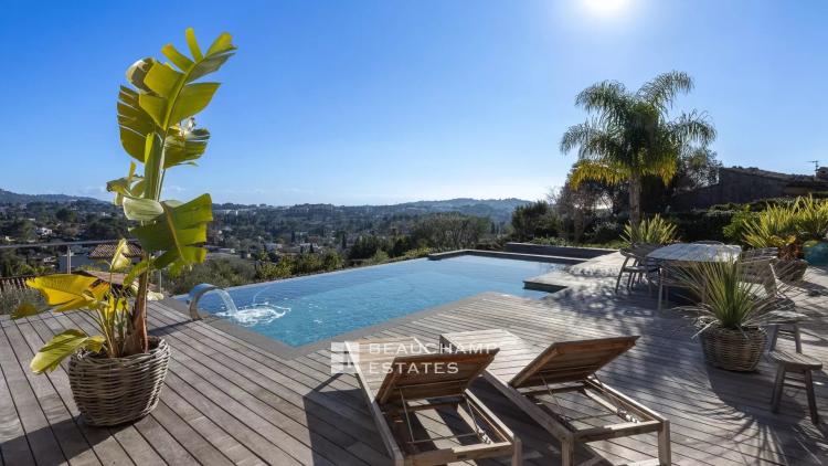 Mougins – Villa contemporaine avec vue mer panoramique